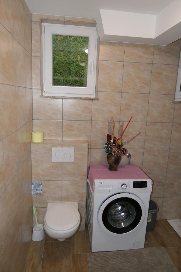 Apartments And Rooms Brunko เบลด ภายนอก รูปภาพ