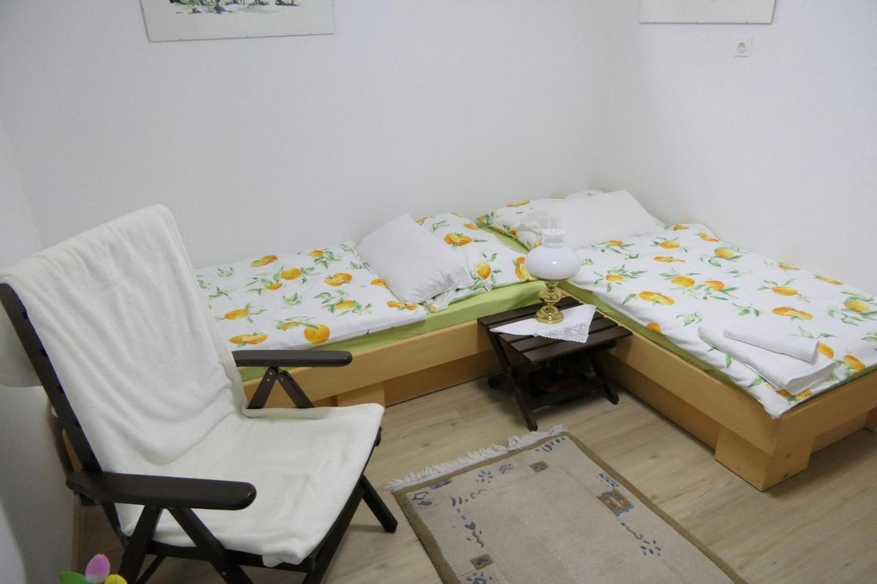 Apartments And Rooms Brunko เบลด ภายนอก รูปภาพ